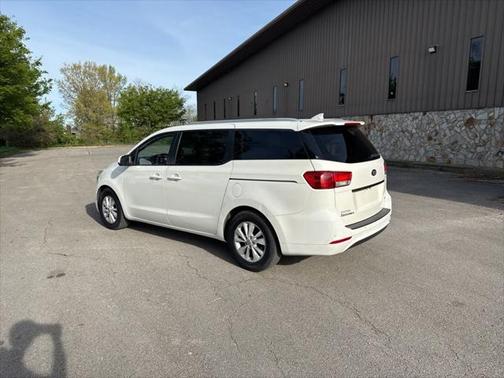 2015 Kia Sedona LX