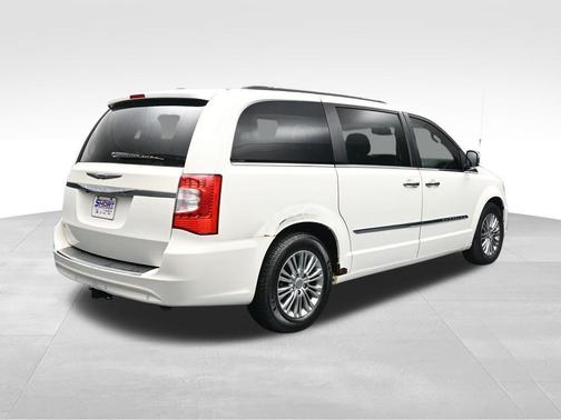 Stone White Clearcoat 2013 Chrysler Town & Country Touring-L