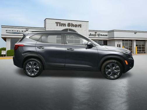 Gravity Gray 2024 Kia Seltos S
