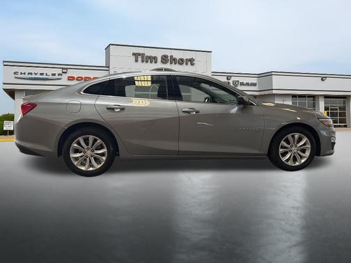 Sterling Gray Metallic 2023 Chevrolet Malibu FWD 1LT