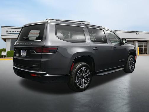 Baltic Gray Metallic Clearcoat 2024 Jeep Wagoneer Series II 4x4