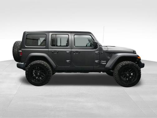 Granite Crystal Metallic Clearcoat 2019 Jeep Wrangler Unlimited Sport