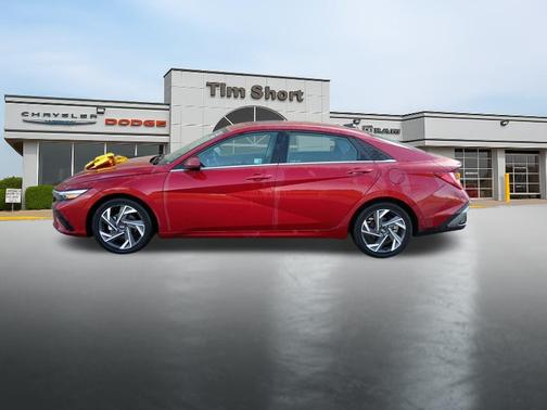 2025 Hyundai ELANTRA SEL