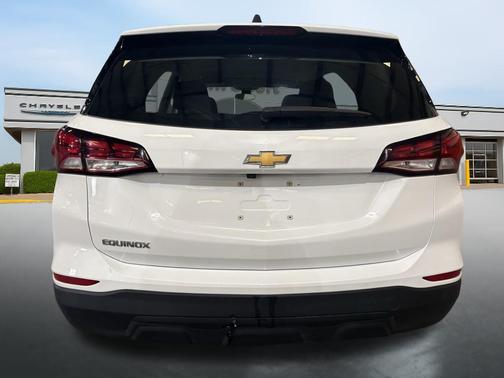 Summit White 2022 Chevrolet Equinox LS