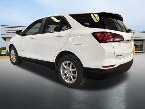 Summit White 2022 Chevrolet Equinox LS