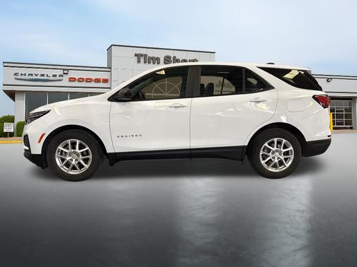 Summit White 2022 Chevrolet Equinox LS