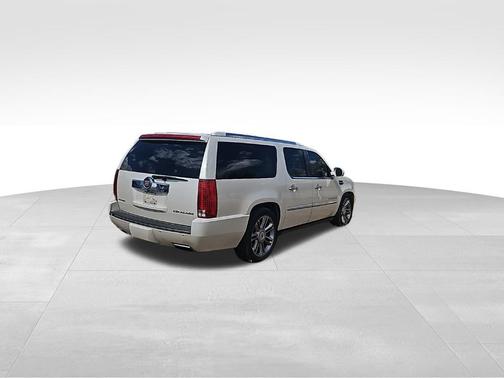 2013 Cadillac Escalade ESV Platinum Edition