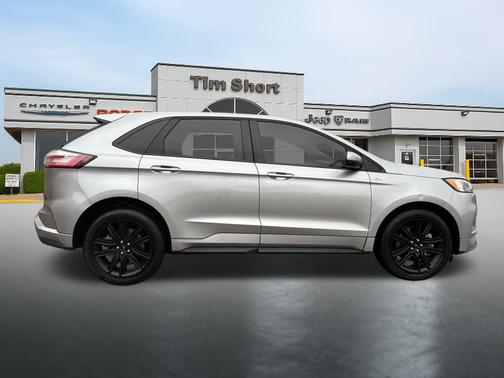 2022 Ford Edge ST Line