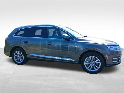 2019 Audi Q7 55 Premium