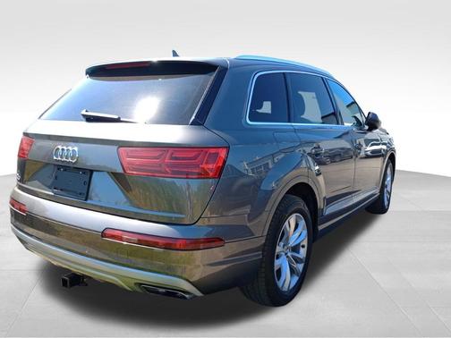 2019 Audi Q7 55 Premium