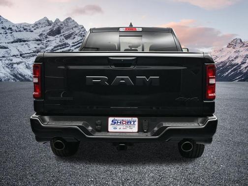 Diamond Black Crystal Pearlcoat 2026 RAM 1500 Big Horn/Lone Star