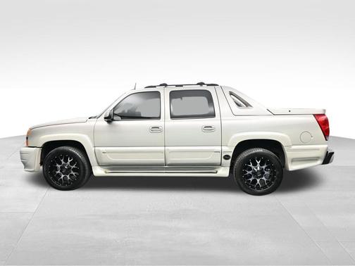 Silver Birch Metallic 2005 Chevrolet Avalanche 1500 Z71