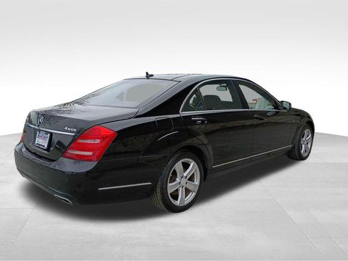 2011 Mercedes-Benz S-Class 4MATIC