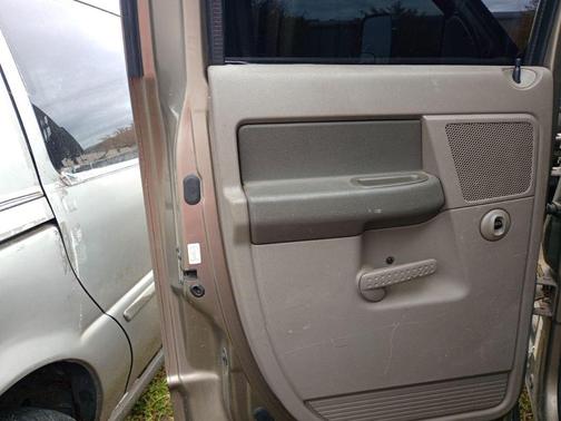 2006 Dodge Ram 2500 SLT/TRX