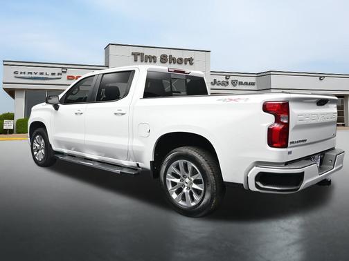 Summit White 2025 Chevrolet Silverado 1500 RST