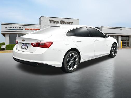 Summit White 2023 Chevrolet Malibu FWD 1LT
