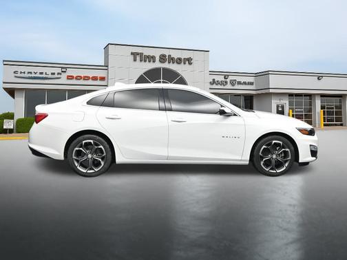 Summit White 2023 Chevrolet Malibu FWD 1LT