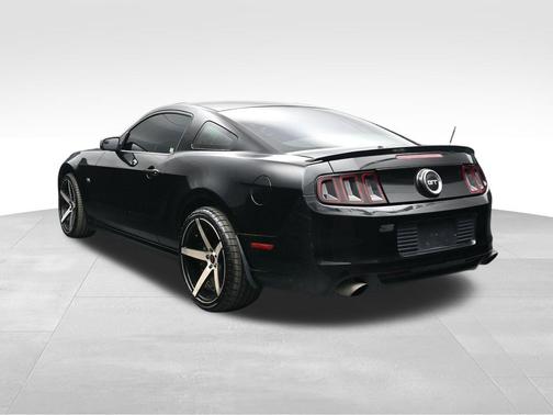 Black 2013 Ford Mustang GT Premium