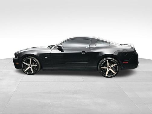 Black 2013 Ford Mustang GT Premium