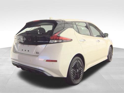 2023 Nissan Leaf SV PLUS 60 kWh