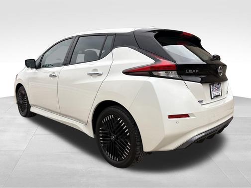 2023 Nissan Leaf SV PLUS 60 kWh