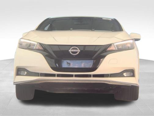 2023 Nissan Leaf SV PLUS 60 kWh