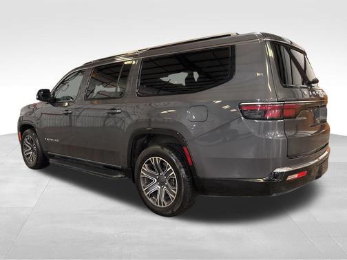 Baltic Gray Metallic Clearcoat 2024 Jeep Wagoneer L Series II 4x4