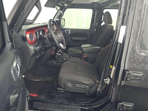 Black Clearcoat 2021 Jeep Gladiator Rubicon