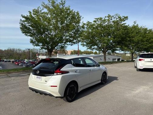 2023 Nissan Leaf SV PLUS 60 kWh