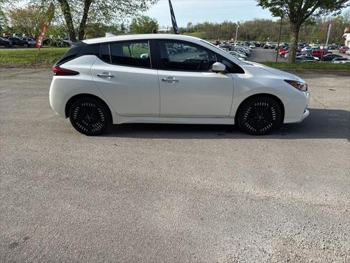 2023 Nissan Leaf SV PLUS 60 kWh
