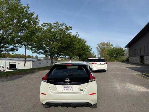 2023 Nissan Leaf SV PLUS 60 kWh