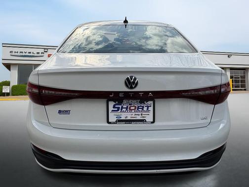 2025 Volkswagen Jetta 1.5T SE