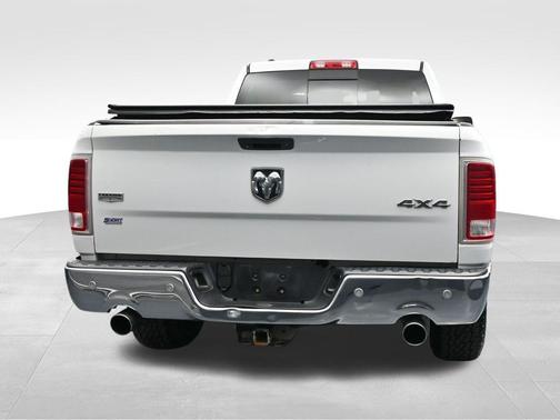 Bright White Clearcoat 2015 RAM 1500 Laramie