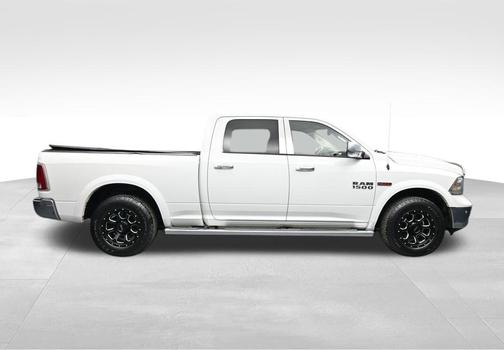 Bright White Clearcoat 2015 RAM 1500 Laramie