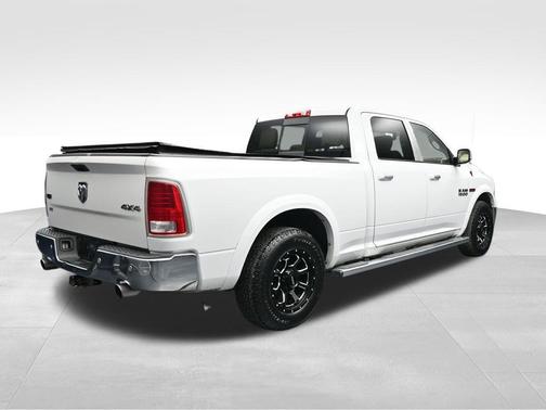 Bright White Clearcoat 2015 RAM 1500 Laramie