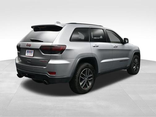 Billet Silver Metallic Clearcoat 2018 Jeep Grand Cherokee Trailhawk