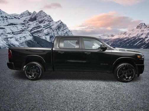 Diamond Black Crystal Pearlcoat 2026 RAM 1500 Big Horn/Lone Star