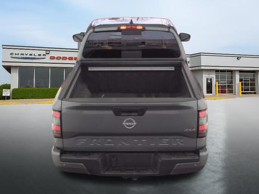 Gun Metallic 2025 Nissan Frontier SV