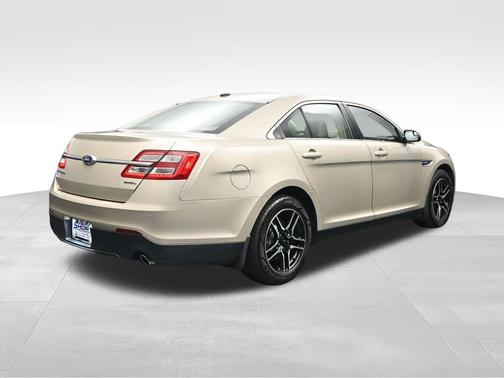 White Gold Metallic 2018 Ford Taurus SEL