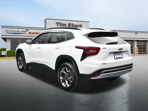 Summit White 2024 Chevrolet Trax LT