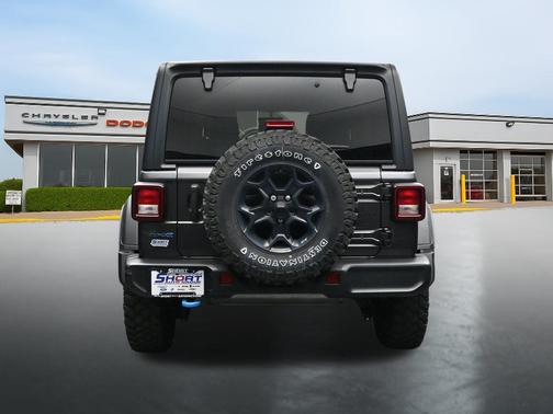 Granite Crystal Metallic Clearcoat 2023 Jeep Wrangler 4xe Willys