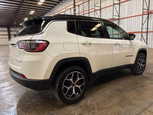 Bright White Clearcoat 2025 Jeep Compass Limited