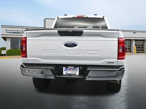 Oxford White 2023 Ford F-150 XLT