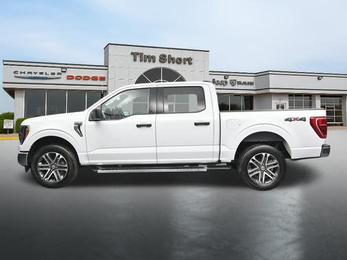 Oxford White 2023 Ford F-150 XLT