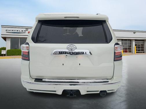 Blizzard Pearl 2020 Toyota 4Runner Limited