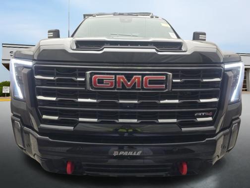 Onyx Black 2024 GMC Sierra 2500 AT4