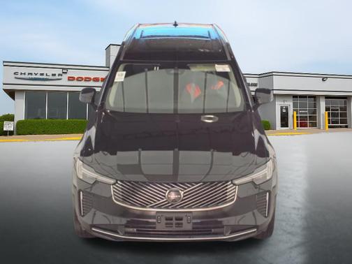 2025 Volvo XC90 B6 Plus 7-Seater