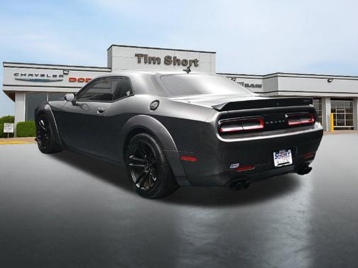 Granite Pearlcoat 2020 Dodge Challenger SRT Hellcat