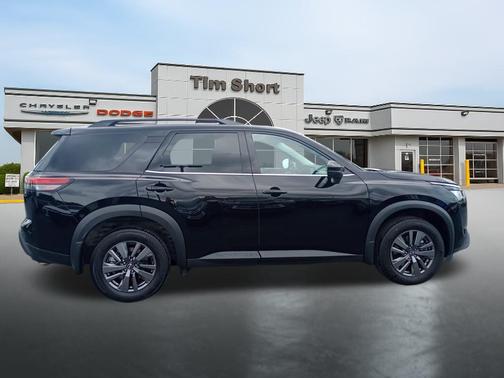 2024 Nissan Pathfinder SV 4WD