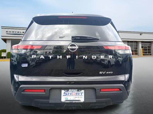 2024 Nissan Pathfinder SV 4WD